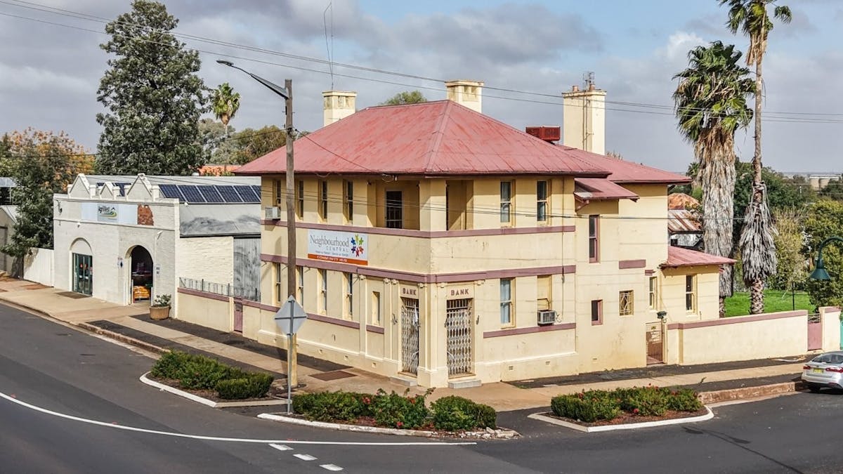 108 Caswell Street, Peak Hill, NSW, 2869 - Image 1