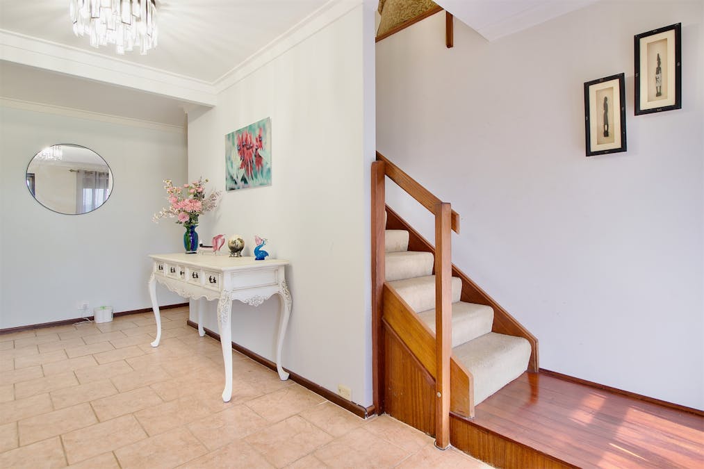 23 Edgewater Road, Safety Bay, WA, 6169 - Image 7