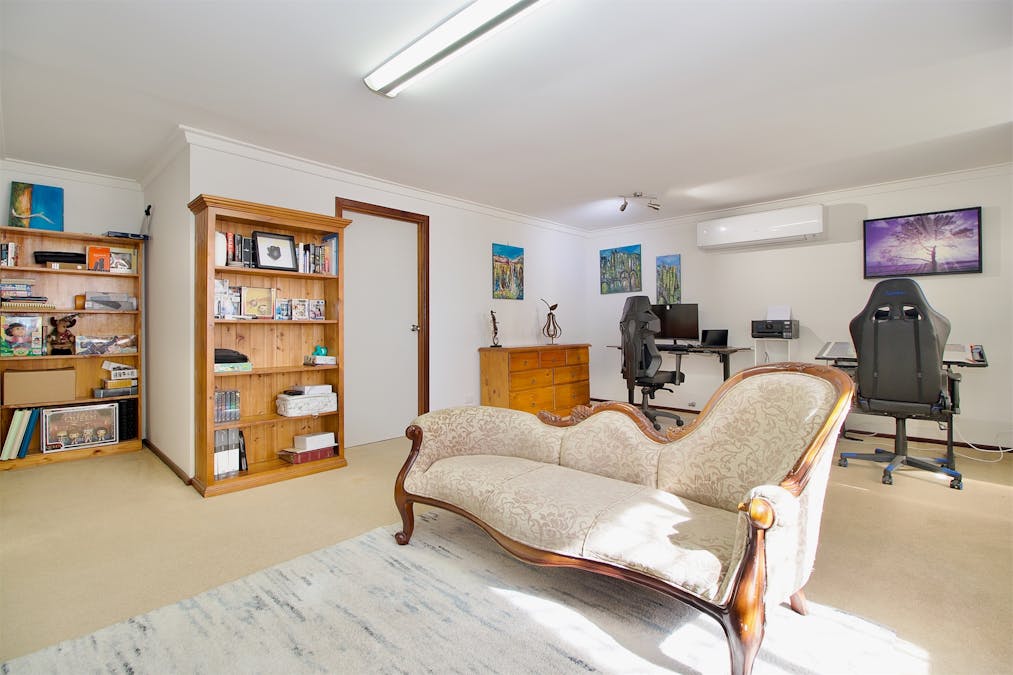 23 Edgewater Road, Safety Bay, WA, 6169 - Image 9