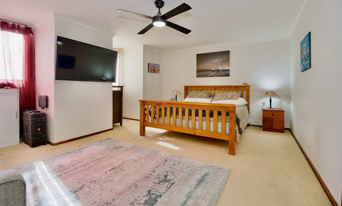 23 Edgewater Road, Safety Bay, WA, 6169 - Image 11