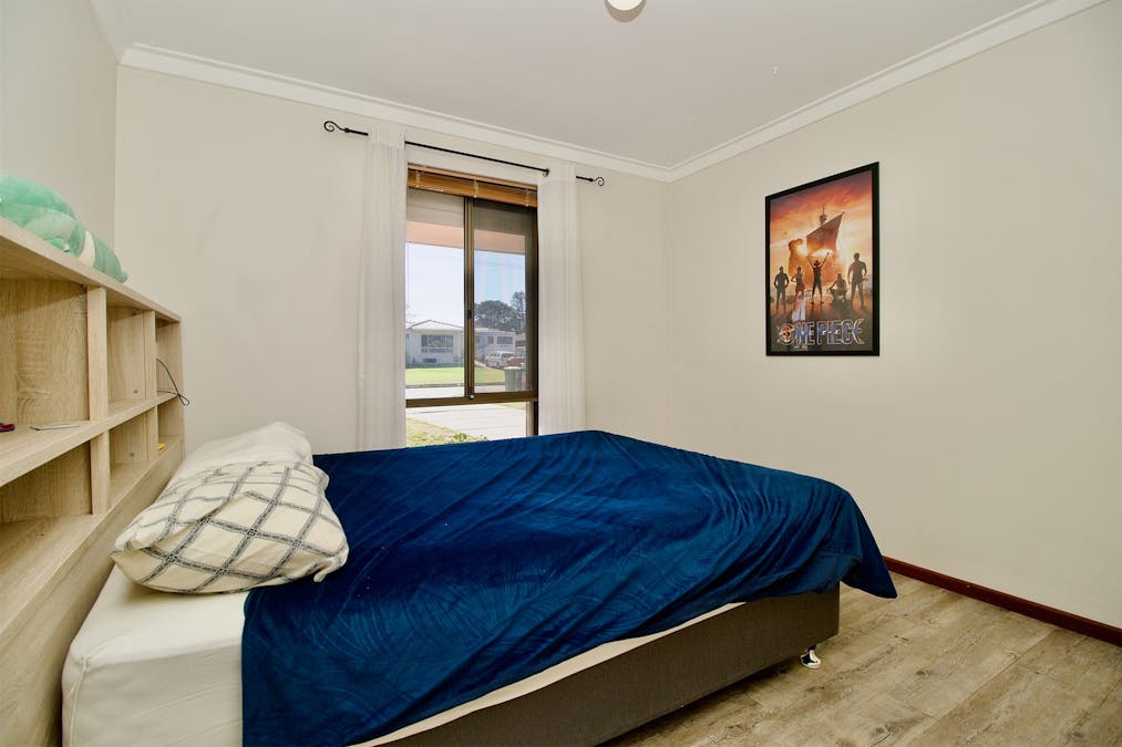 23 Edgewater Road, Safety Bay, WA, 6169 - Image 16