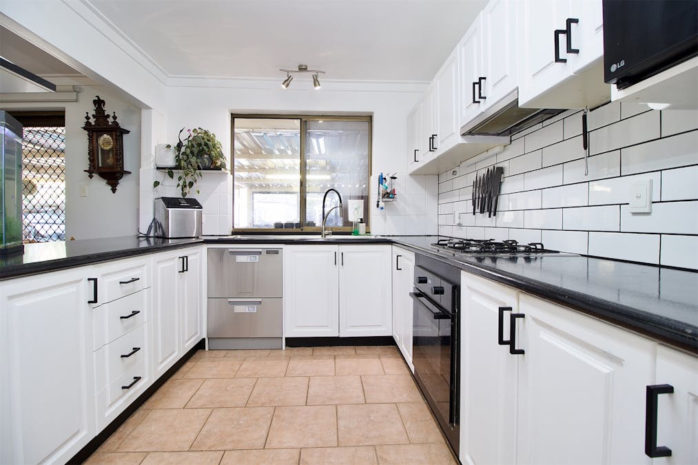 23 Edgewater Road, Safety Bay, WA, 6169 - Image 21
