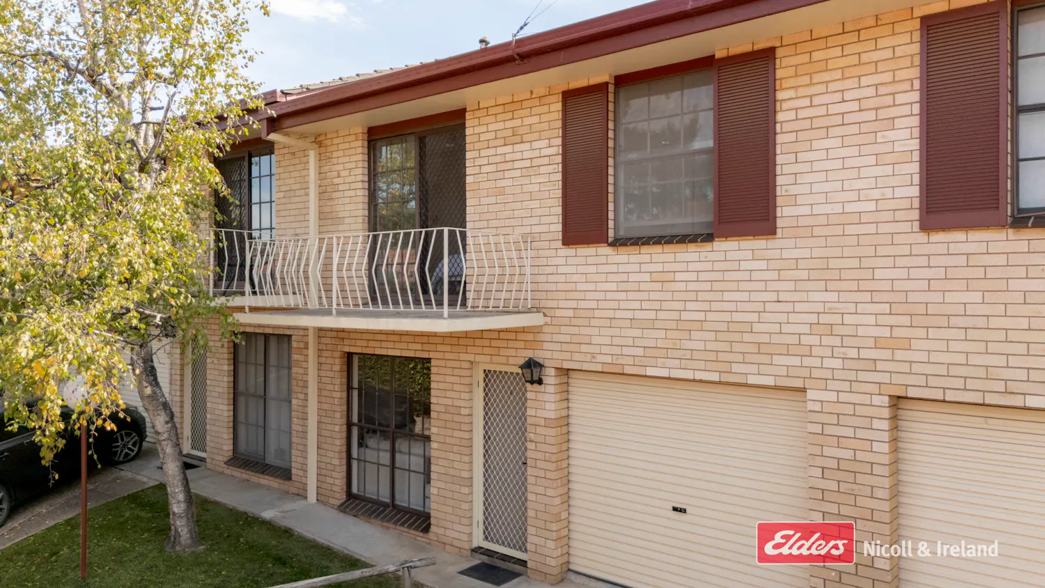 2/96 Lambert Street