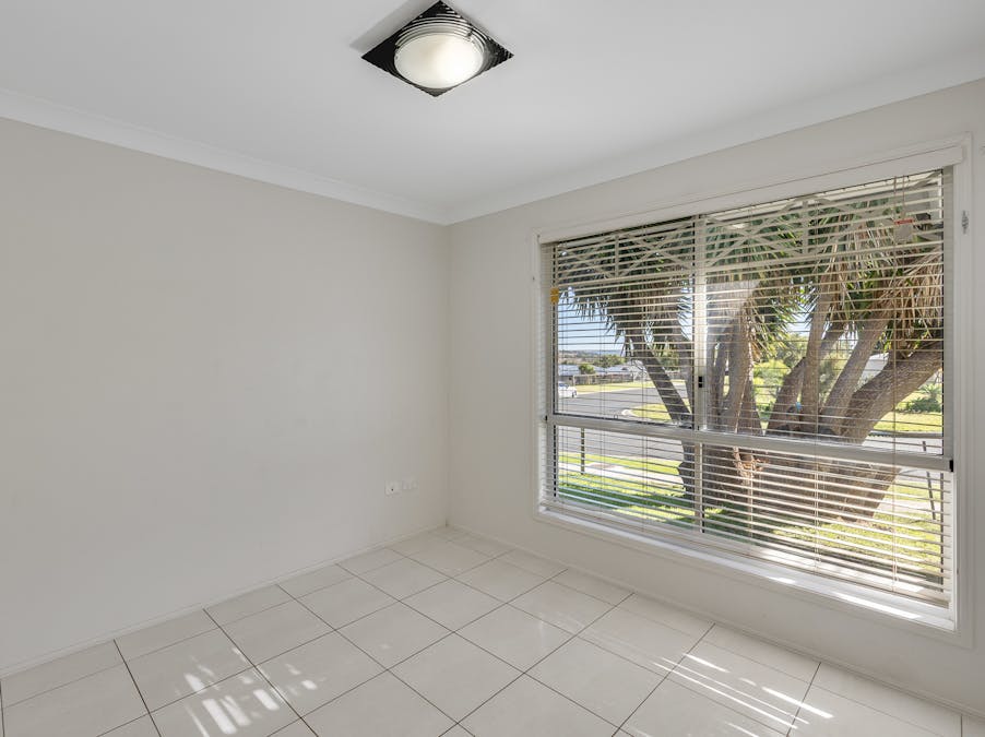 40 Catherine Crescent, Kingsthorpe, QLD, 4400 - Image 11