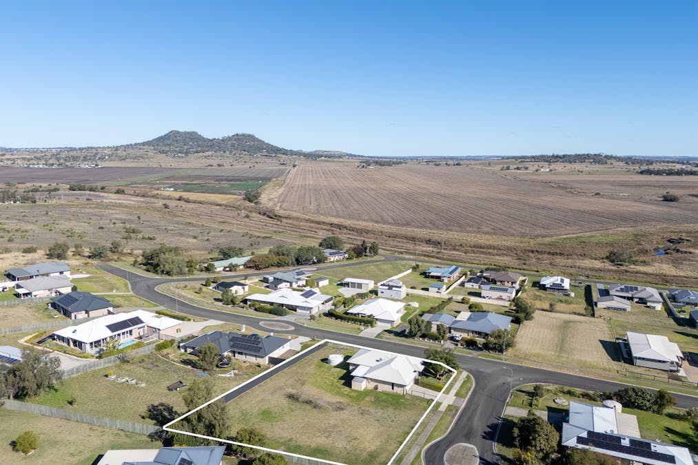 40 Catherine Crescent, Kingsthorpe, QLD, 4400 - Image 2