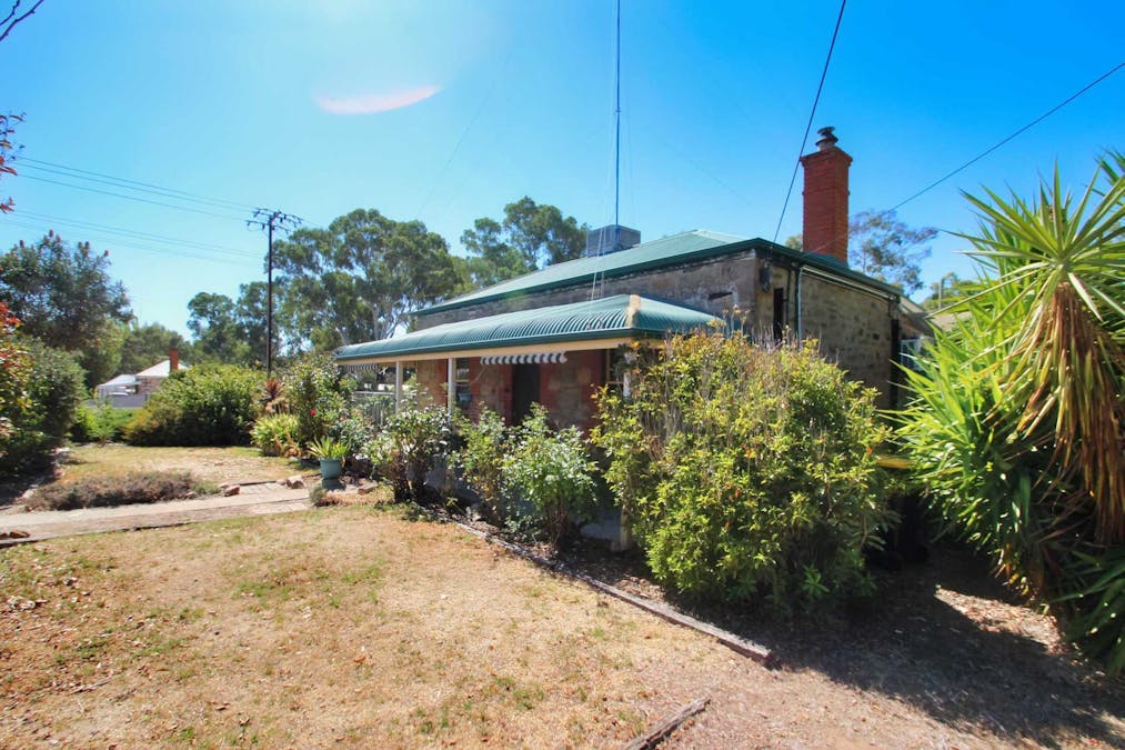15 Jonathon Street, Clare, SA, 5453 - Image 30