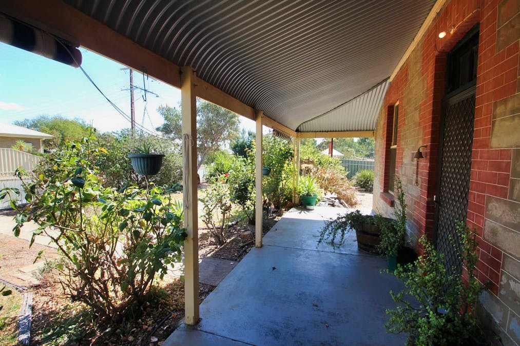 15 Jonathon Street, Clare, SA, 5453 - Image 28