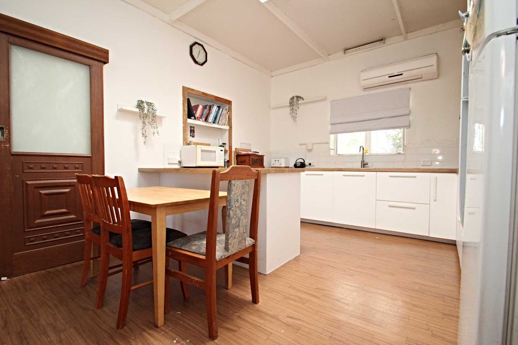 15 Jonathon Street, Clare, SA, 5453 - Image 11