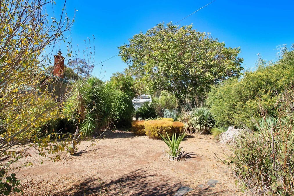 15 Jonathon Street, Clare, SA, 5453 - Image 29