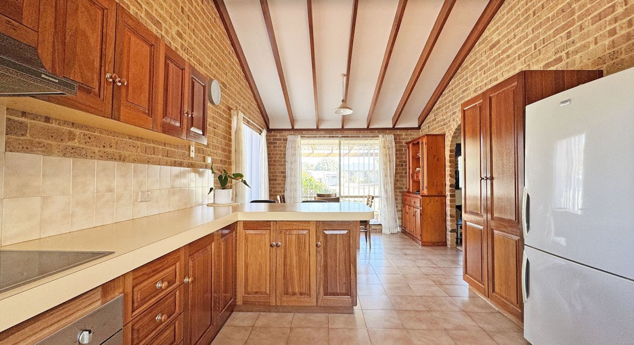 11 Ingleton Place, West Beach, WA, 6450 - Image 5