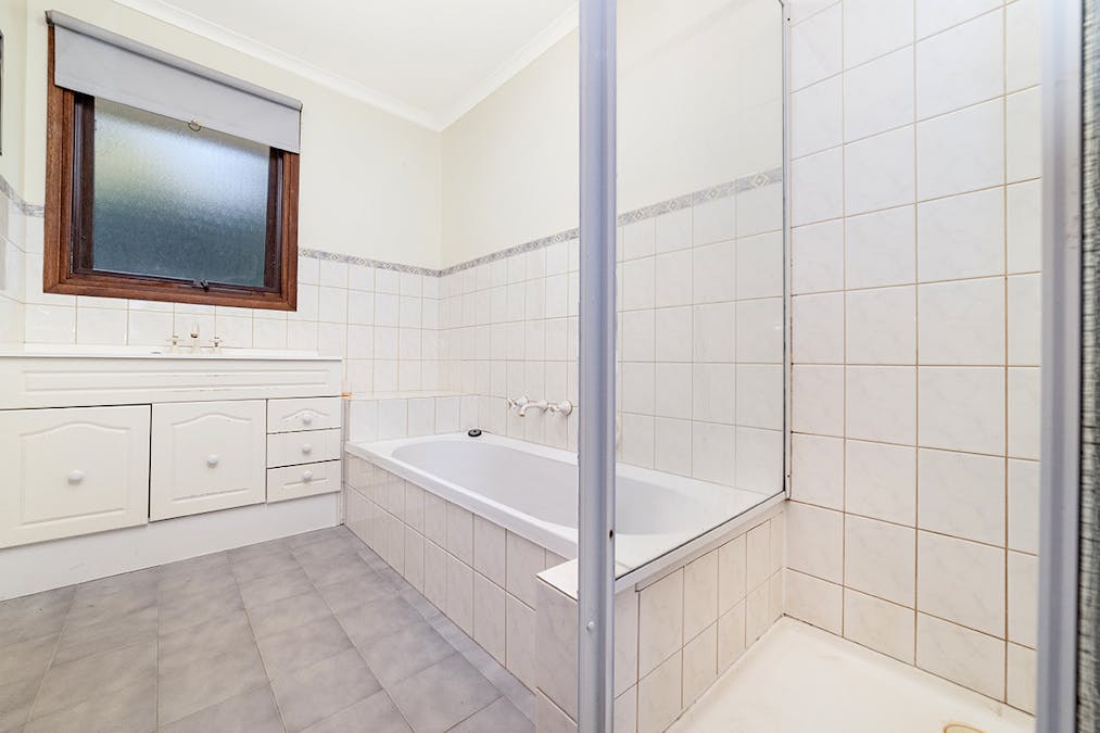 4/25 Kennedy Street, Hamilton, VIC, 3300 - Image 7