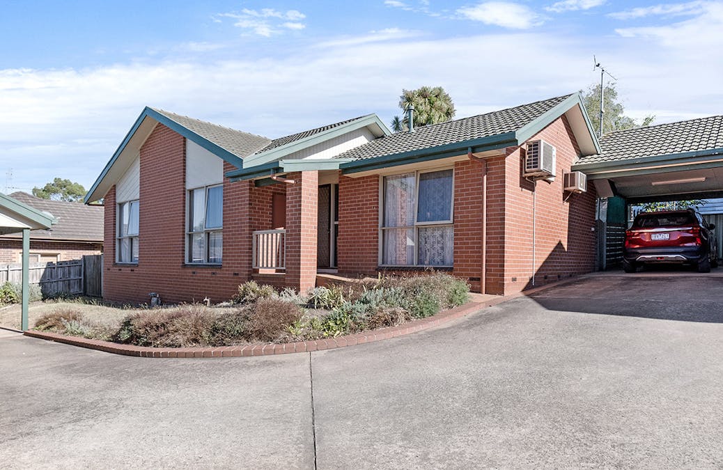 4/25 Kennedy Street, Hamilton, VIC, 3300 - Image 1