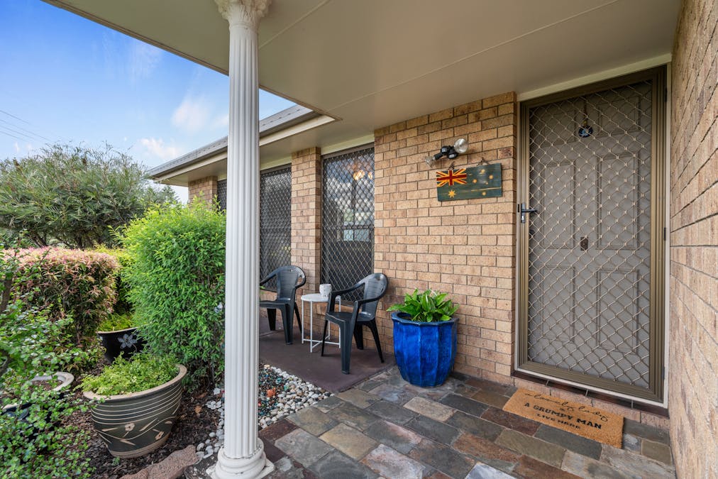 75 Proposch Street, Oakey, QLD, 4401 - Image 4