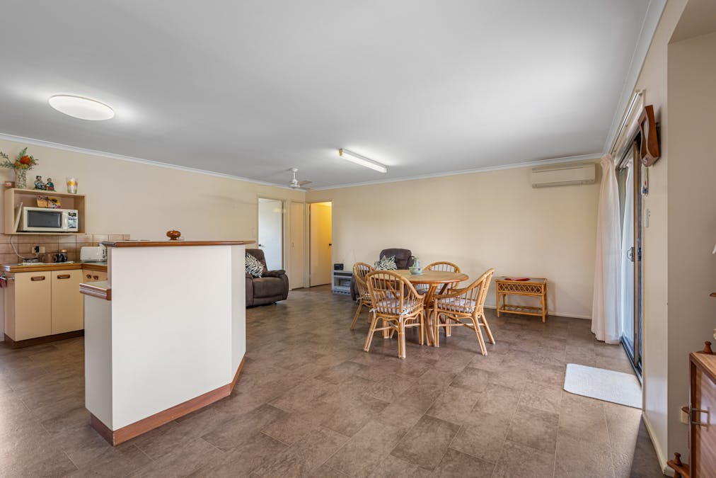 75 Proposch Street, Oakey, QLD, 4401 - Image 10