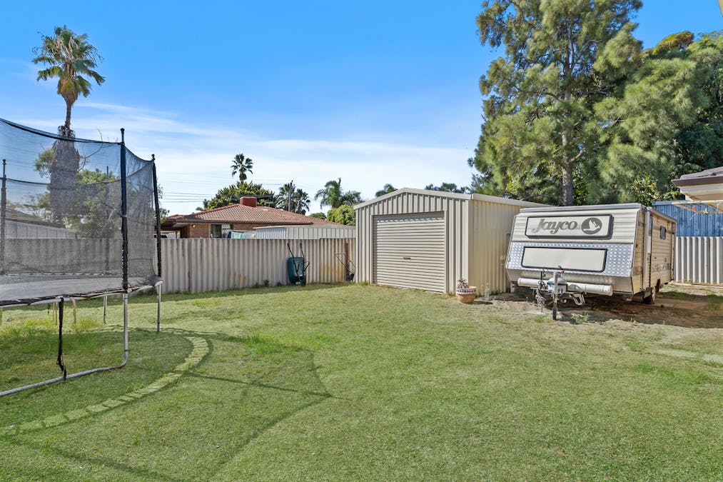 53 Cambridge Crescent, Cooloongup, WA, 6168 - Image 17