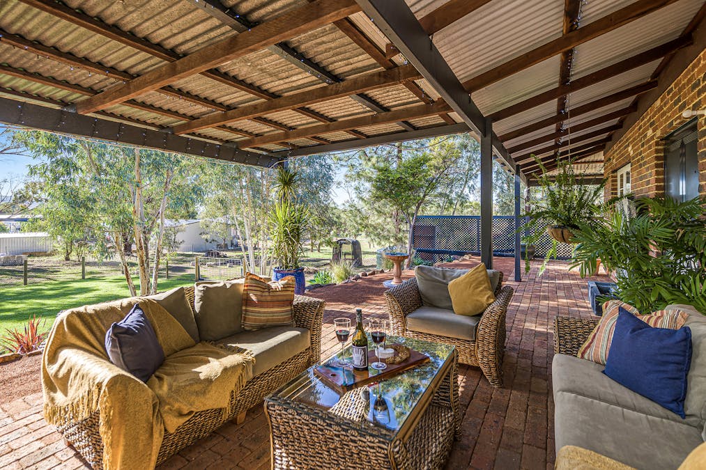 14 Maud Street, York, WA, 6302 - Image 25