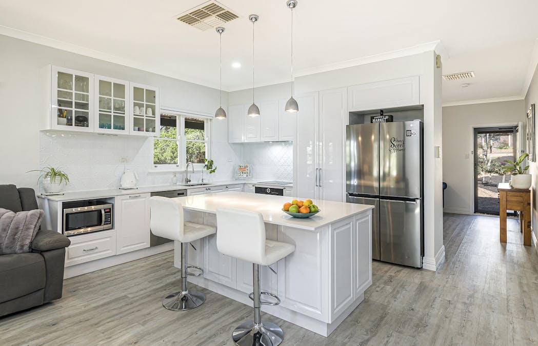 14 Maud Street, York, WA, 6302 - Image 11