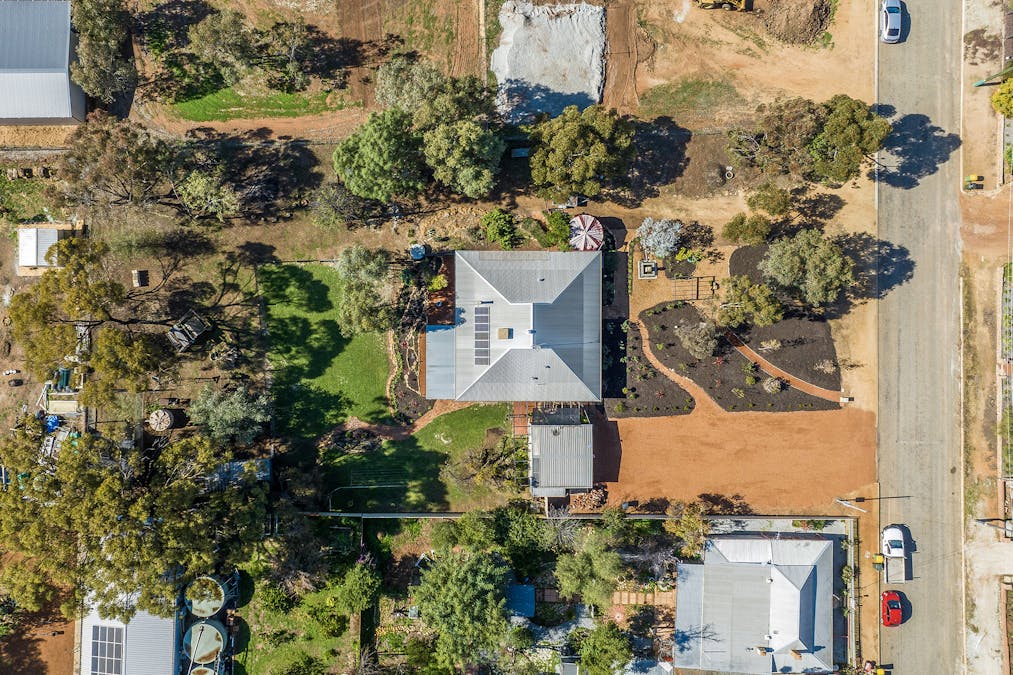 14 Maud Street, York, WA, 6302 - Image 35