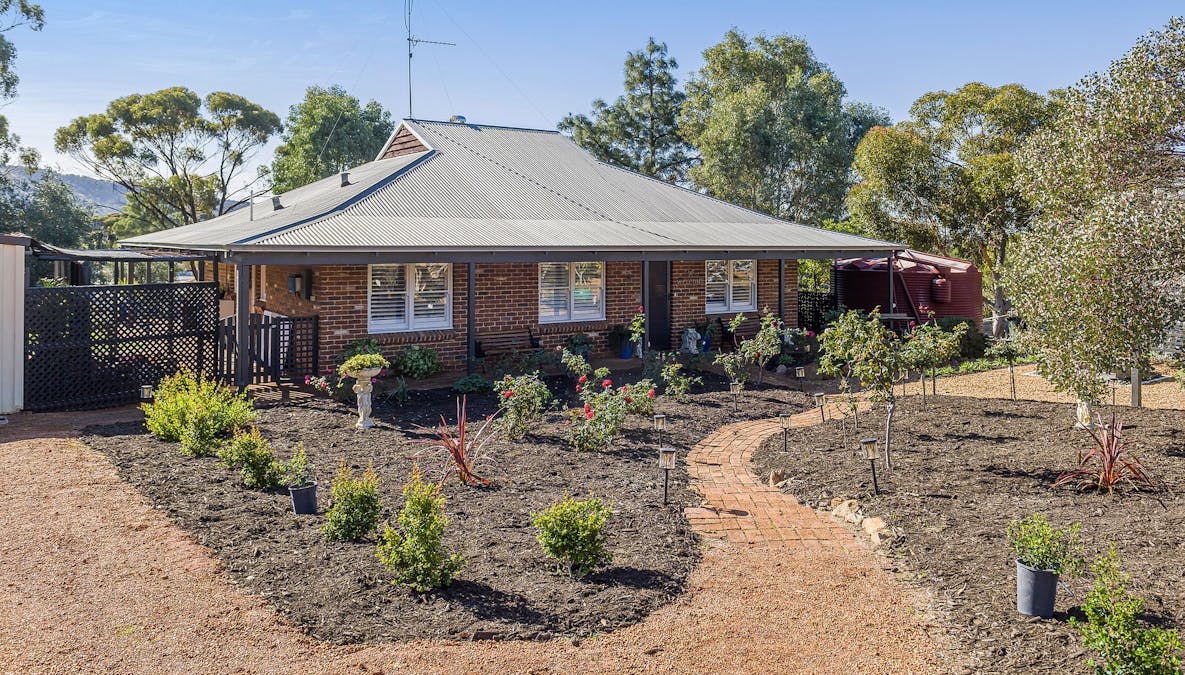 14 Maud Street, York, WA, 6302 - Image 2