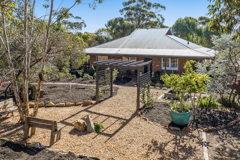 14 Maud Street, York, WA, 6302 - Image 3