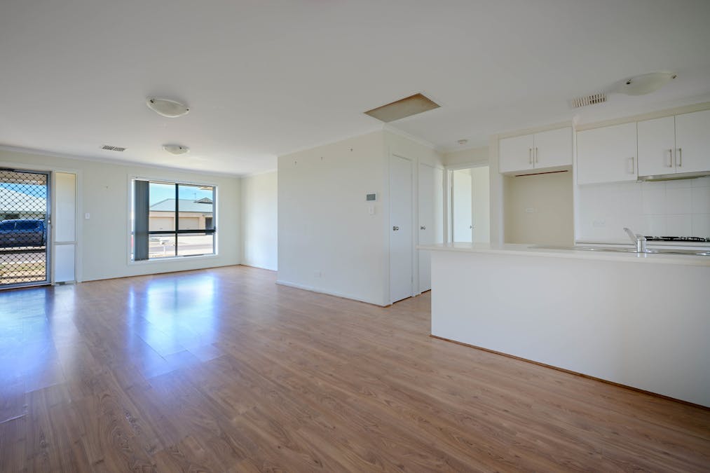 73 Custance Avenue, Whyalla Jenkins, SA, 5609 - Image 4