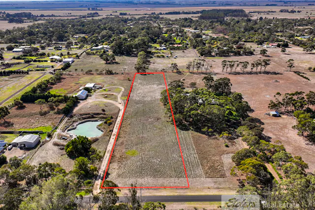 Hakea Drive — photo from Elders Real Estate Millicent