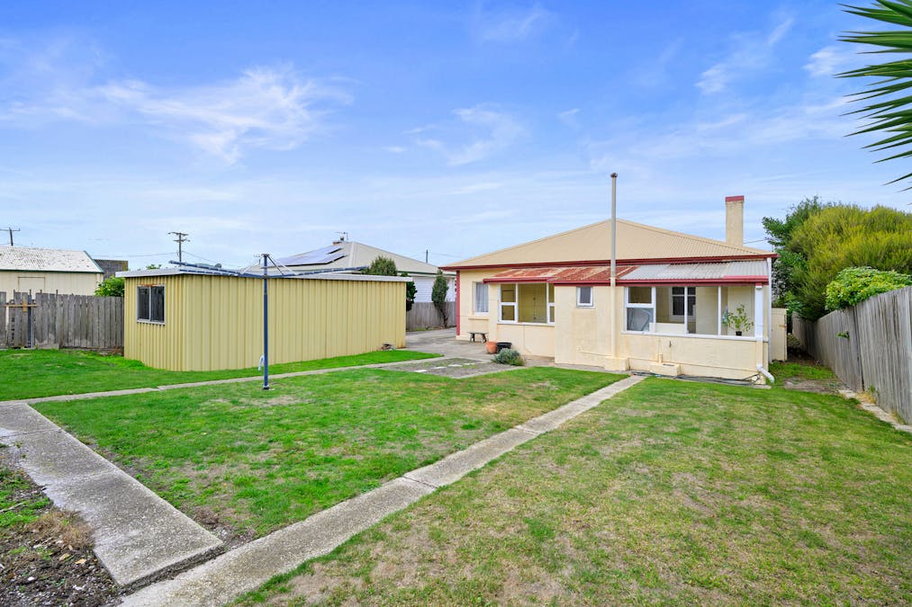 4 Osborne Street, Cooee, TAS, 7320 - Image 15