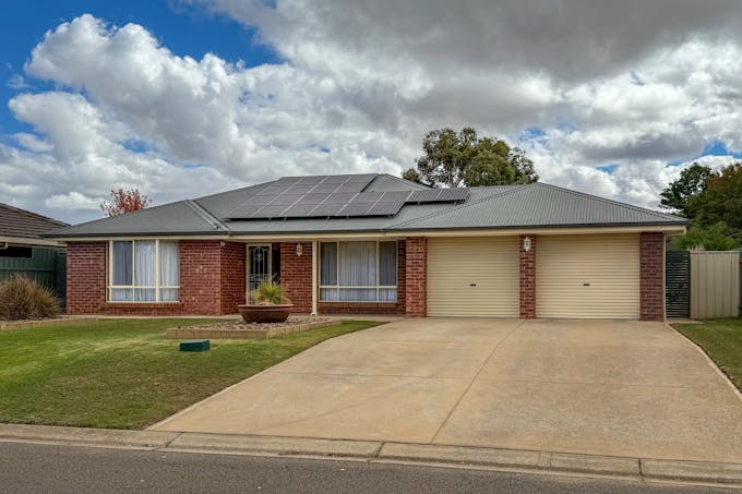 8 Stuart Street, Nuriootpa, SA, 5355 - Image 1