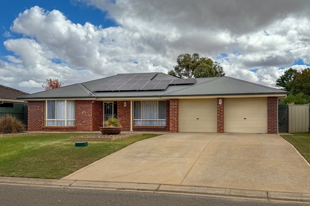 8 Stuart Street, Nuriootpa, SA, 5355 - Image 1
