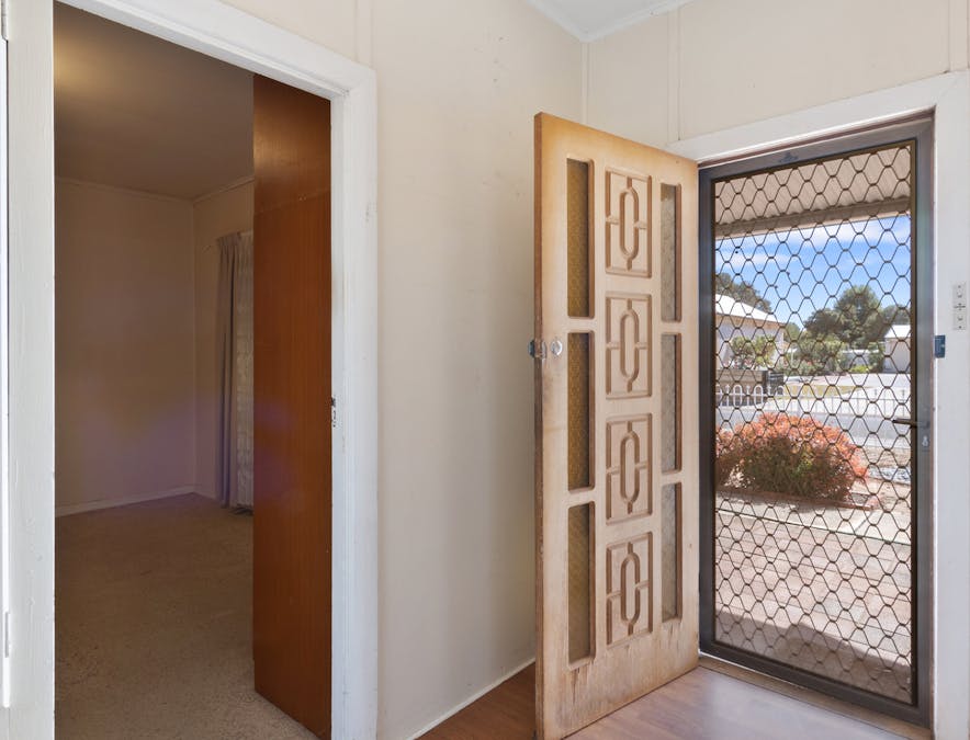 10 Cambridge Street, Jamestown, SA, 5491 - Image 3