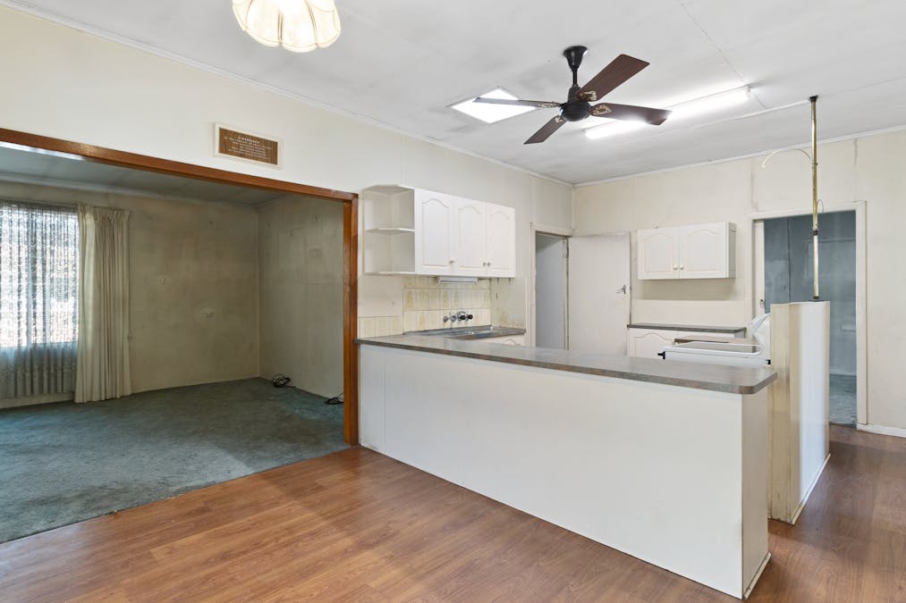 10 Cambridge Street, Jamestown, SA, 5491 - Image 5
