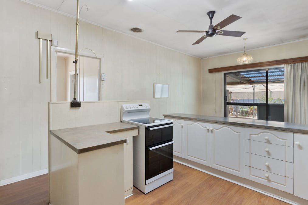 10 Cambridge Street, Jamestown, SA, 5491 - Image 6