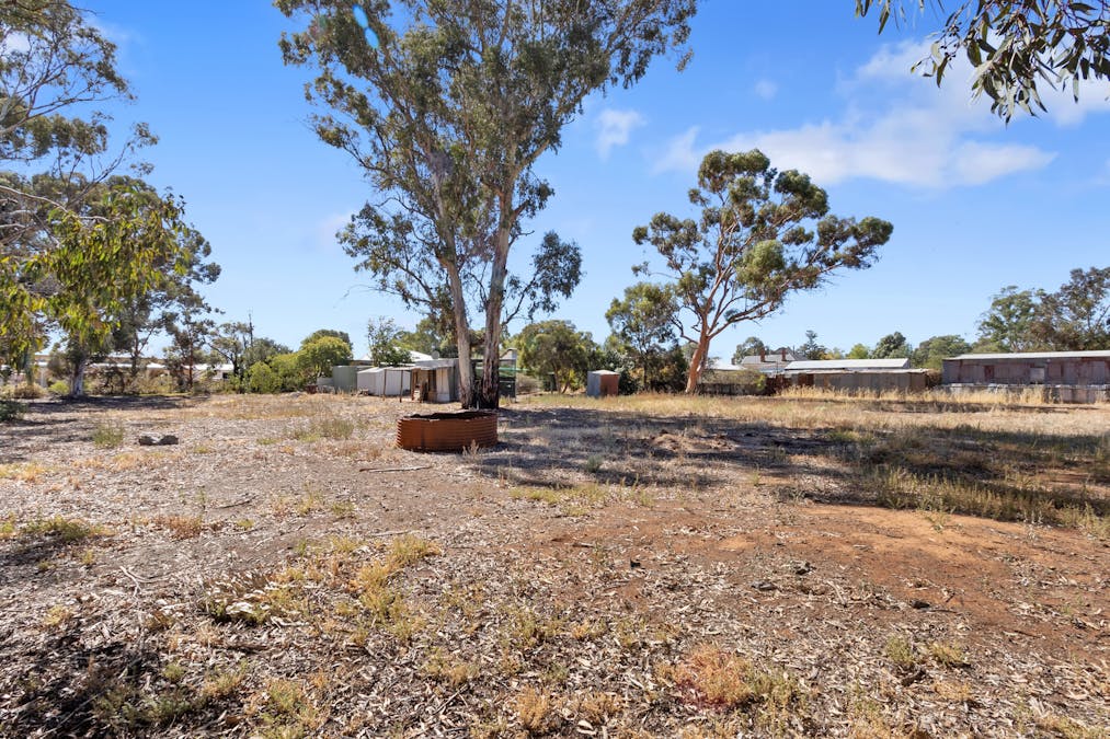 10 Cambridge Street, Jamestown, SA, 5491 - Image 17