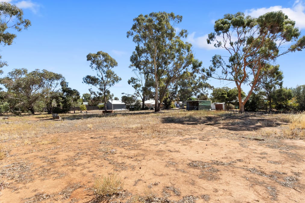 10 Cambridge Street, Jamestown, SA, 5491 - Image 24