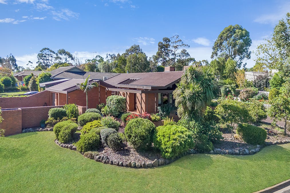 15 Tatlock Street, Hamilton, VIC, 3300 - Image 1