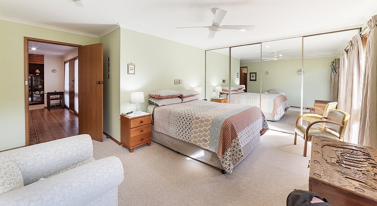 15 Tatlock Street, Hamilton, VIC, 3300 - Image 8