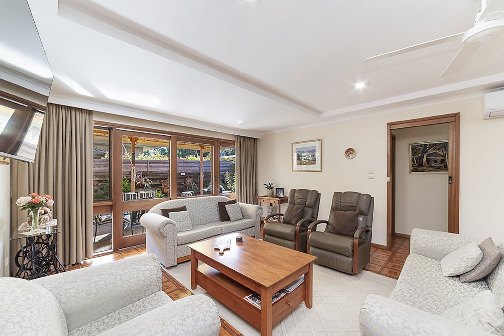 15 Tatlock Street, Hamilton, VIC, 3300 - Image 4