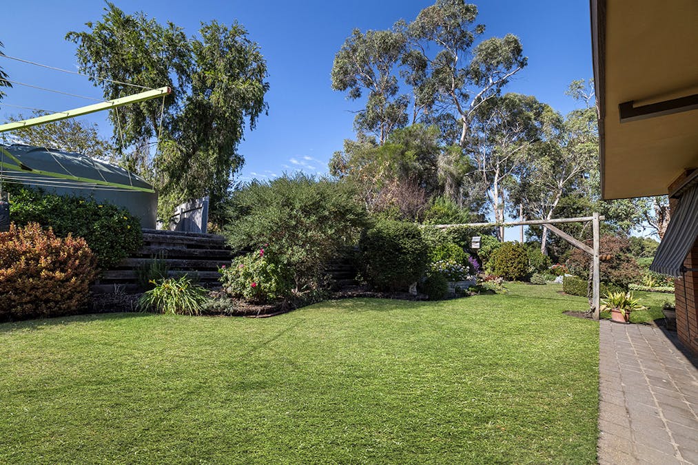 15 Tatlock Street, Hamilton, VIC, 3300 - Image 14
