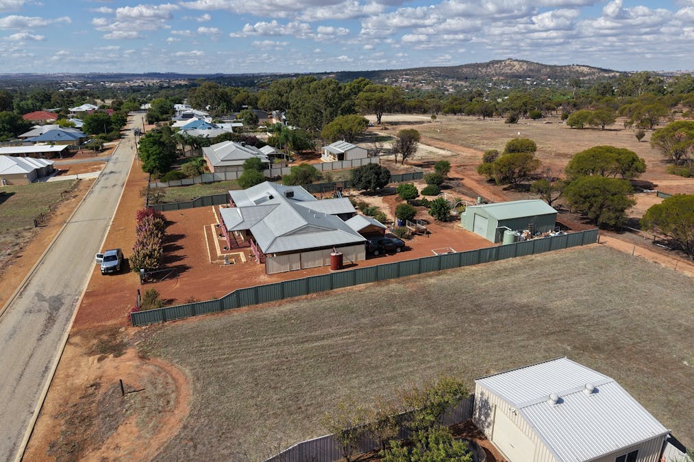 2 Forbes Street, York, WA, 6302 - Image 8