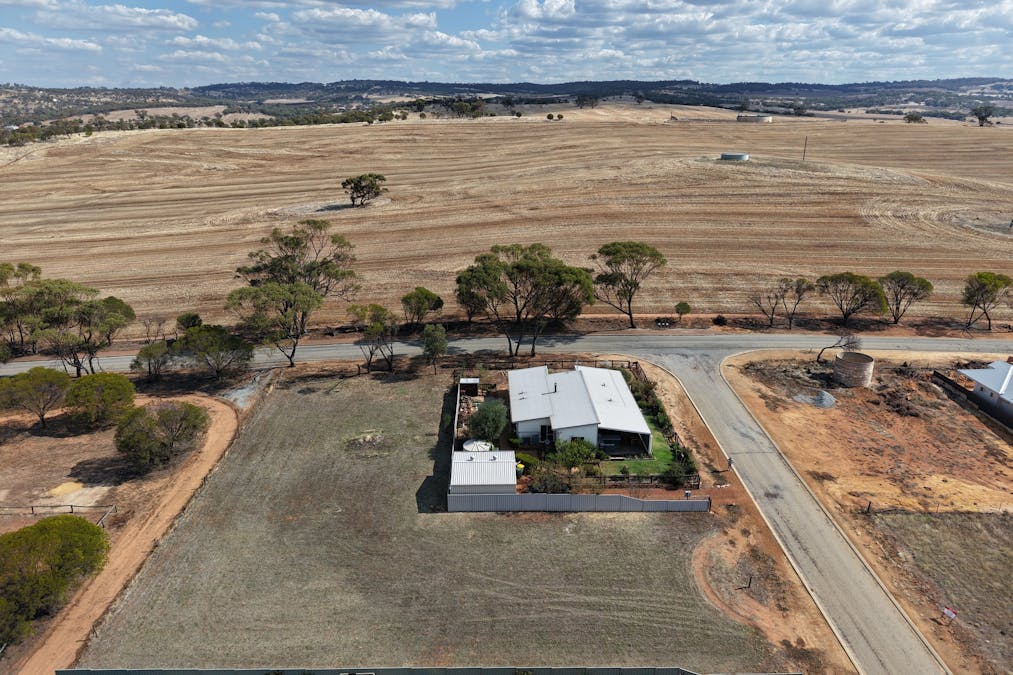 2 Forbes Street, York, WA, 6302 - Image 9