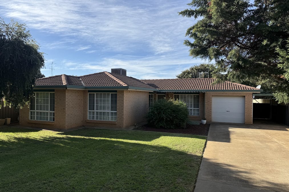 25 Flinders Street, Parkes, NSW, 2870 - Image 1