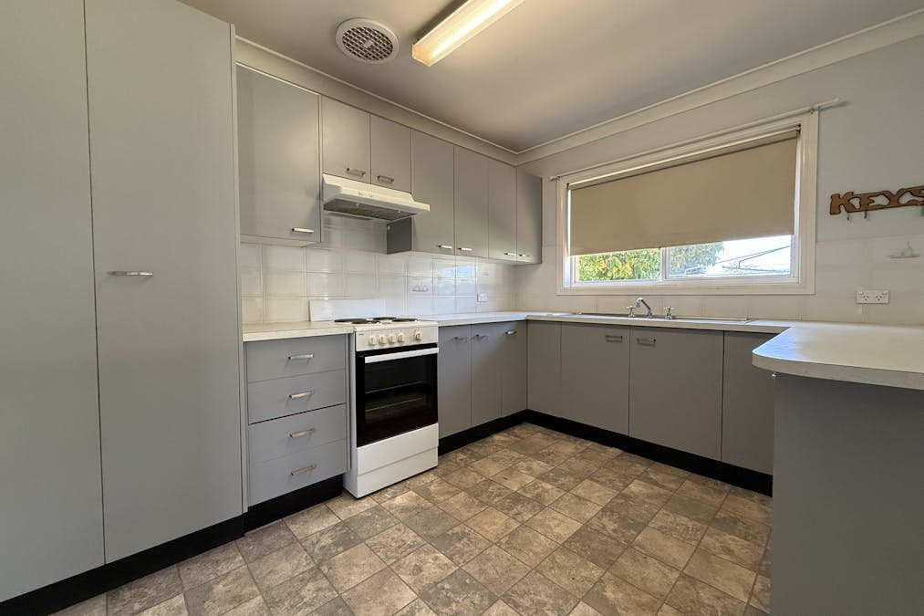 25 Flinders Street, Parkes, NSW, 2870 - Image 3