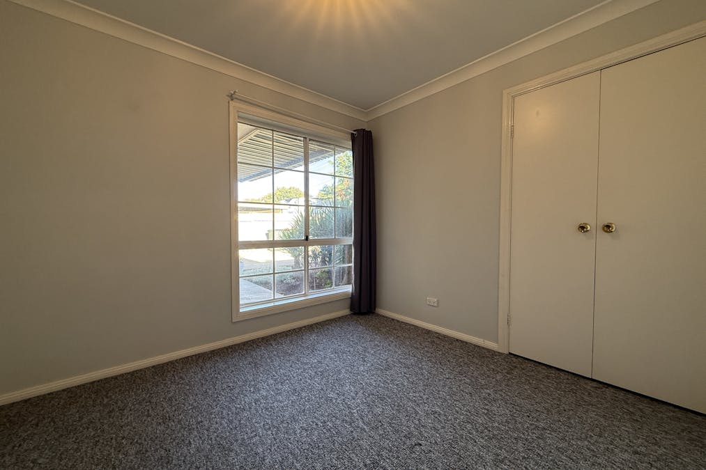 25 Flinders Street, Parkes, NSW, 2870 - Image 4