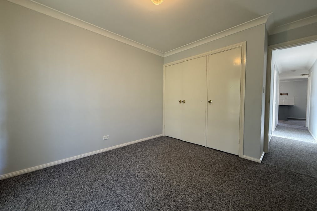 25 Flinders Street, Parkes, NSW, 2870 - Image 8