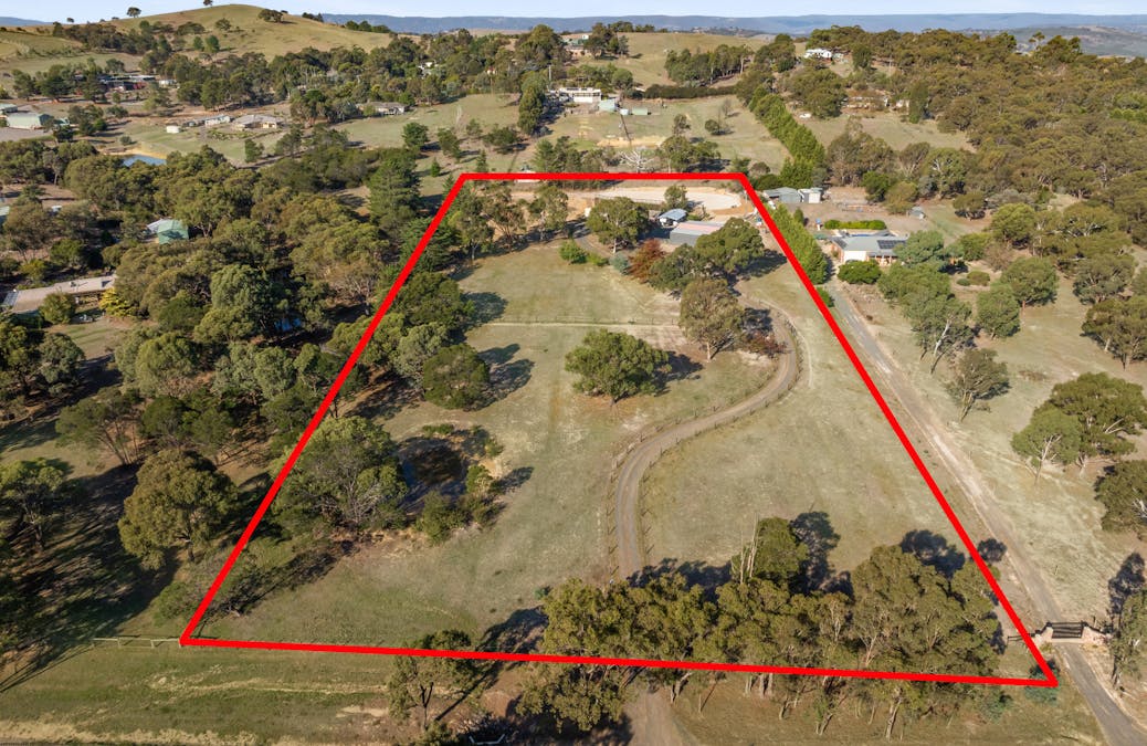 24 Kellys Lane, Kilmore, VIC, 3764 - Image 1