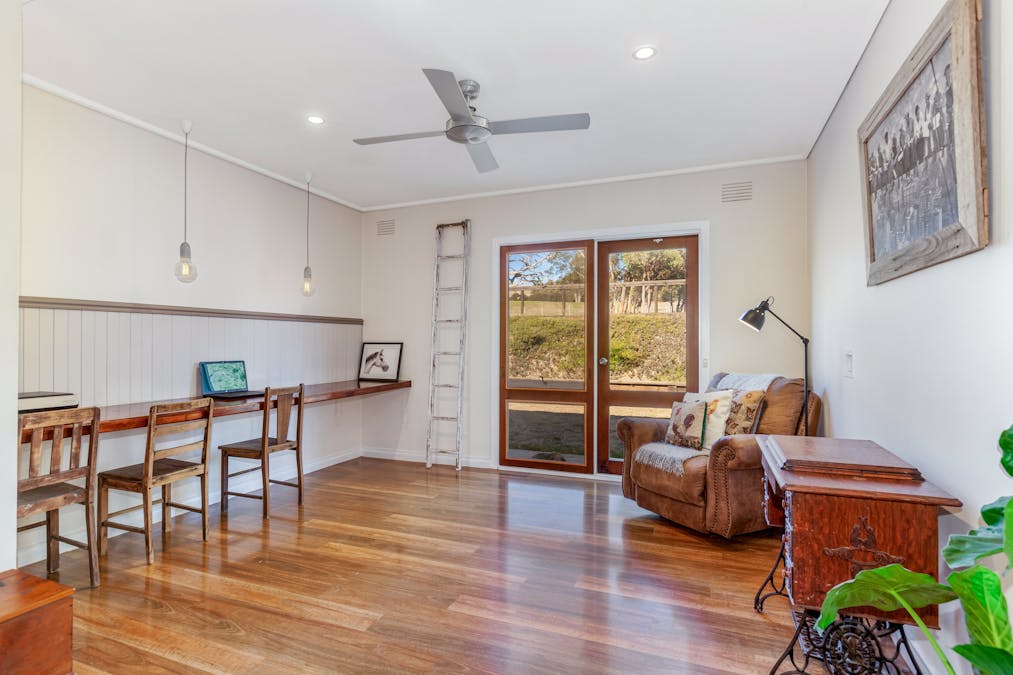 24 Kellys Lane, Kilmore, VIC, 3764 - Image 13