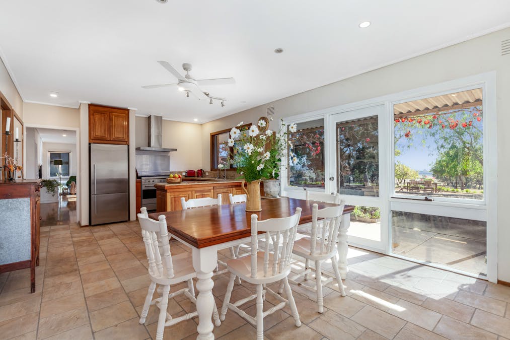 24 Kellys Lane, Kilmore, VIC, 3764 - Image 6