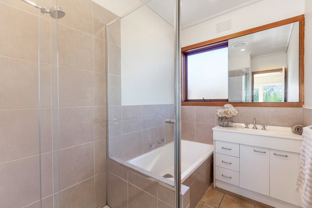 24 Kellys Lane, Kilmore, VIC, 3764 - Image 12