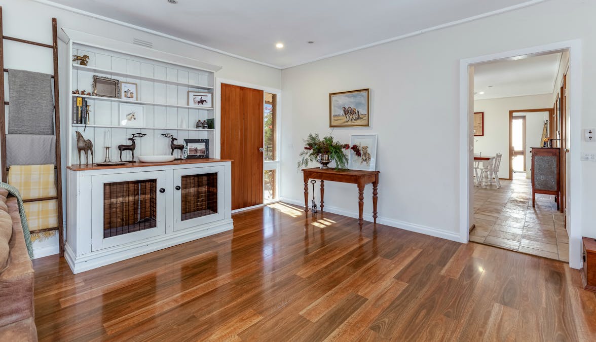 24 Kellys Lane, Kilmore, VIC, 3764 - Image 3