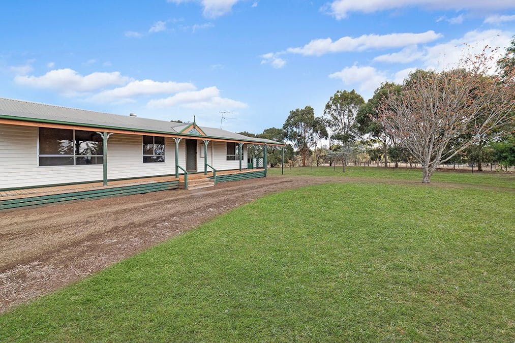 100 Kurtzes Road, Hamilton, VIC, 3300 - Image 3